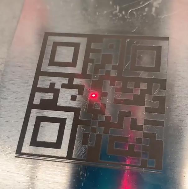 不锈钢板激光打标（二维码、LOGO、图案、文字）操作演示